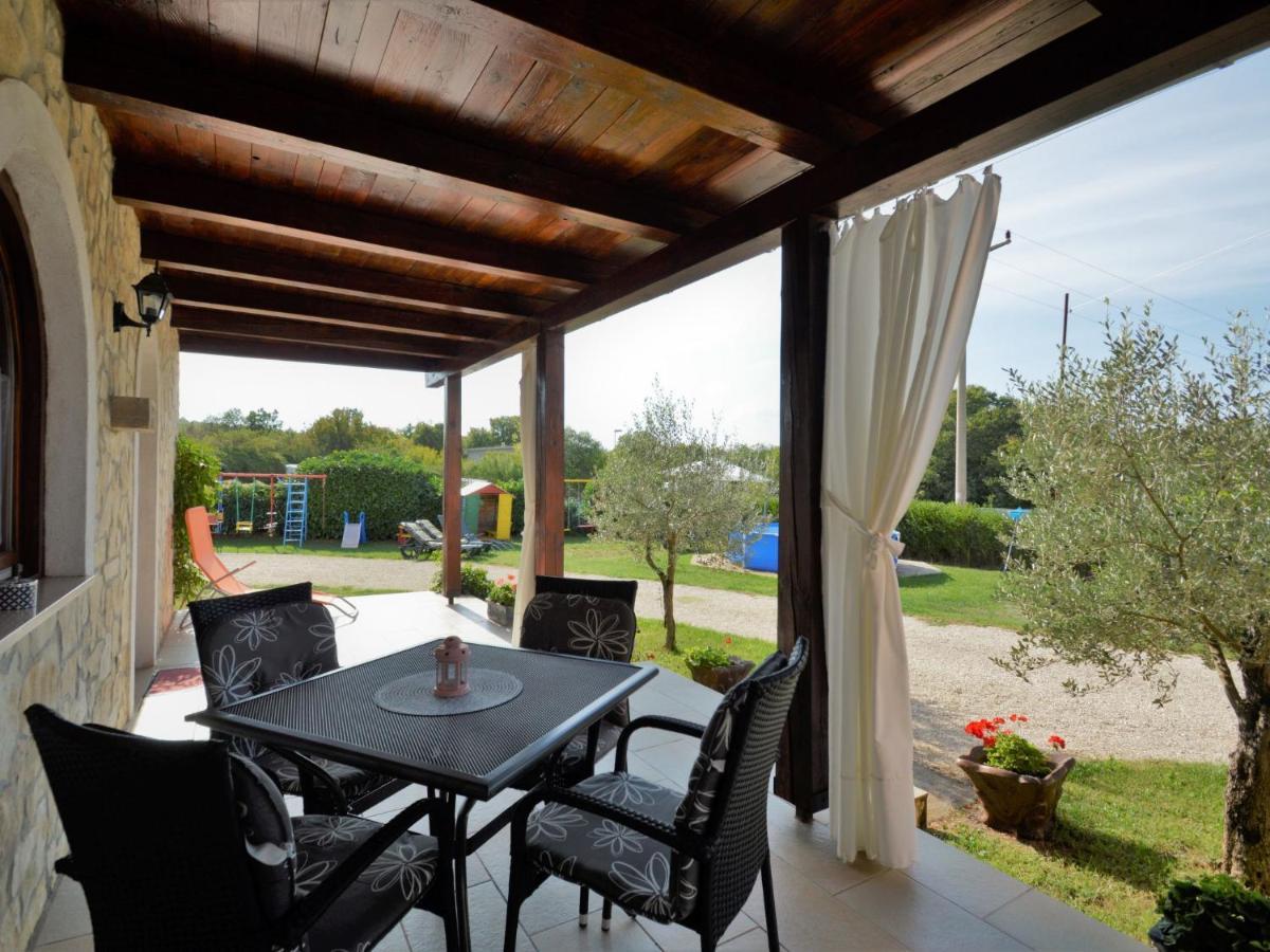 Holiday Home Cekic - Roj506 By Interhome Sosici Eksteriør bilde