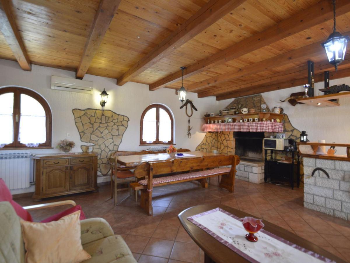 Holiday Home Cekic - Roj506 By Interhome Sosici Eksteriør bilde